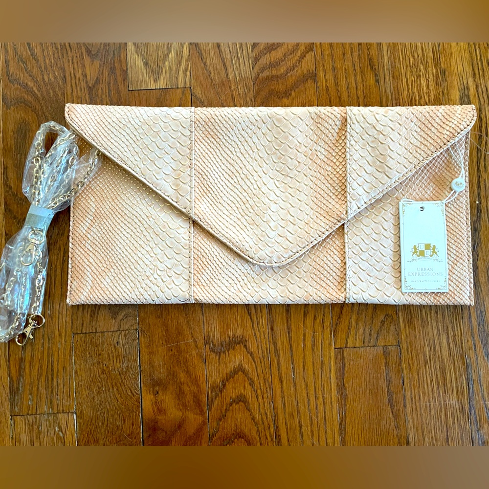 Urban expressions NWT clutch/crossbody